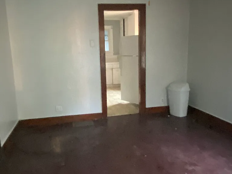 17 Onondaga St — Photo 2