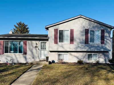 41229 N Central Dr, Sterling Heights, MI, 48313