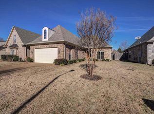 5210 Newton Oak Cir S, Memphis, TN 38117
