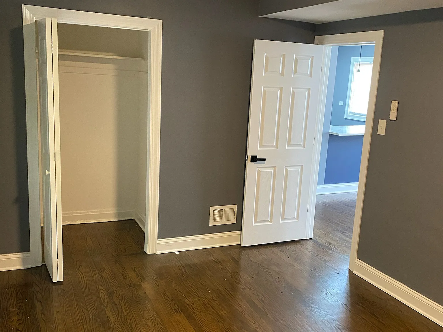 3 bed, 1100 sqft, $1,700 — Photo 3