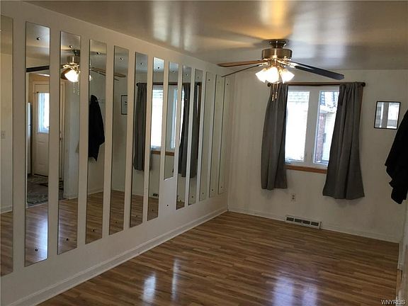 5th image of 2448 Colvin Blvd