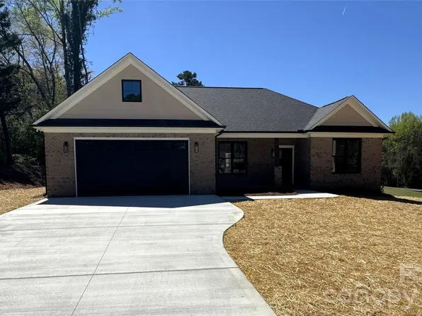 613 Bethany Rd, Albemarle, NC 28001