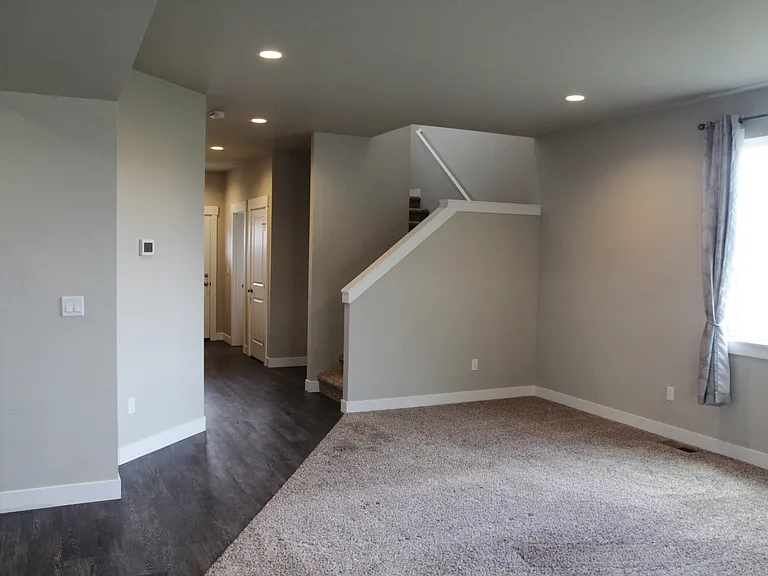 2238 2nd St SE — Photo 5