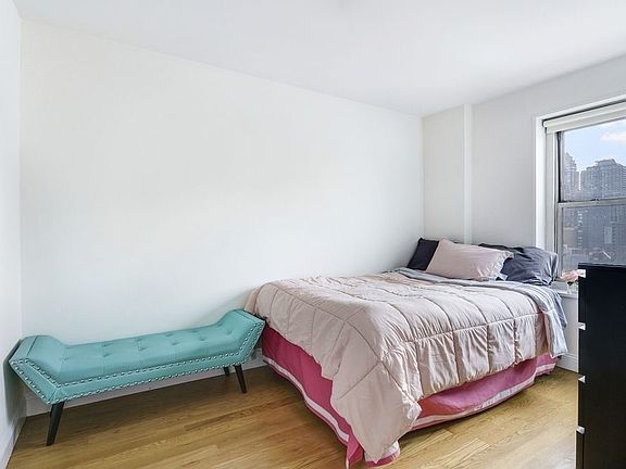 4th image of 440 E 79th St APT 14H