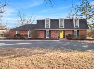 14012 Conway Rd, Chesterfield, MO 63017