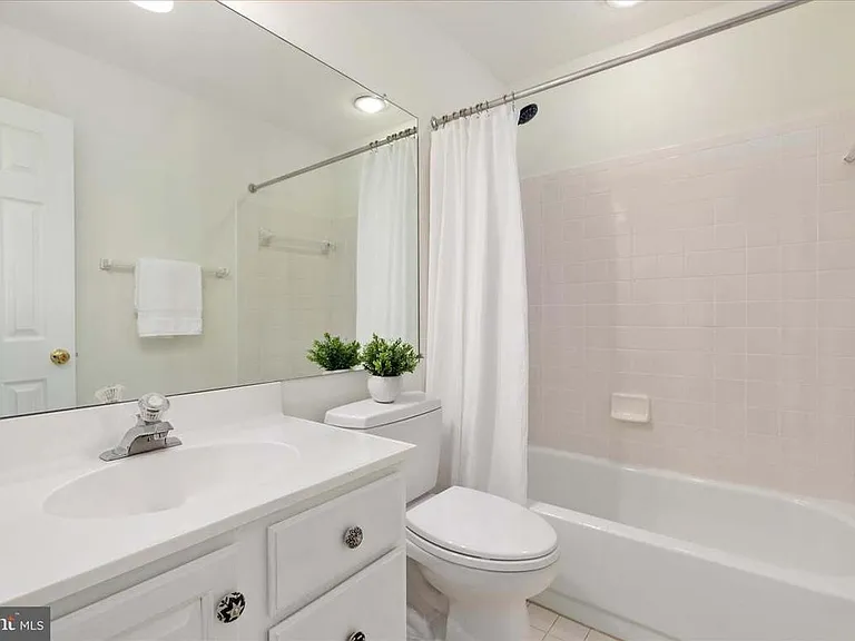 4734 Minor Cir — Photo 16