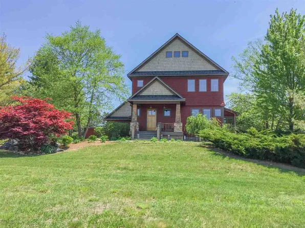 7083 Rolling Meadow Trl, Harbor Springs, MI 49740
