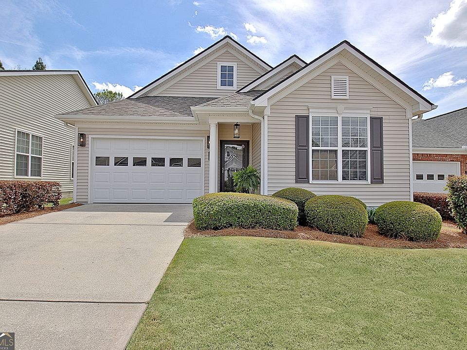 1st image of 10 Hampshire Ln