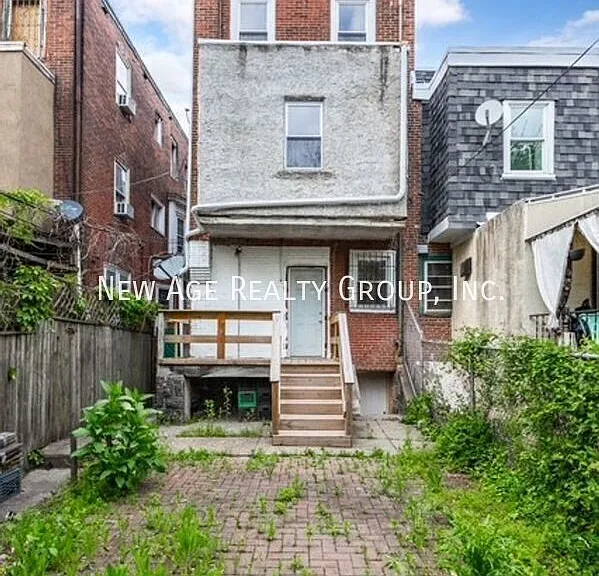 4924 Chestnut St #1 — Photo 17