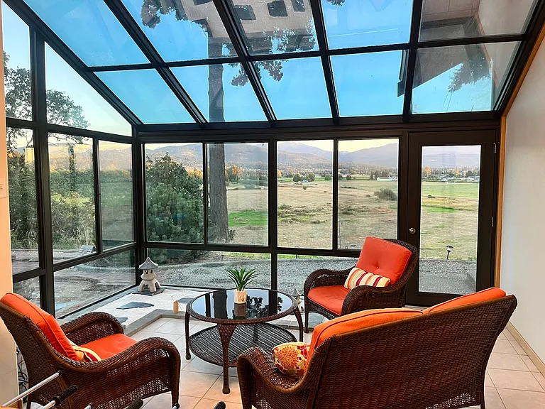 Sun room with Japanese sand zen garden