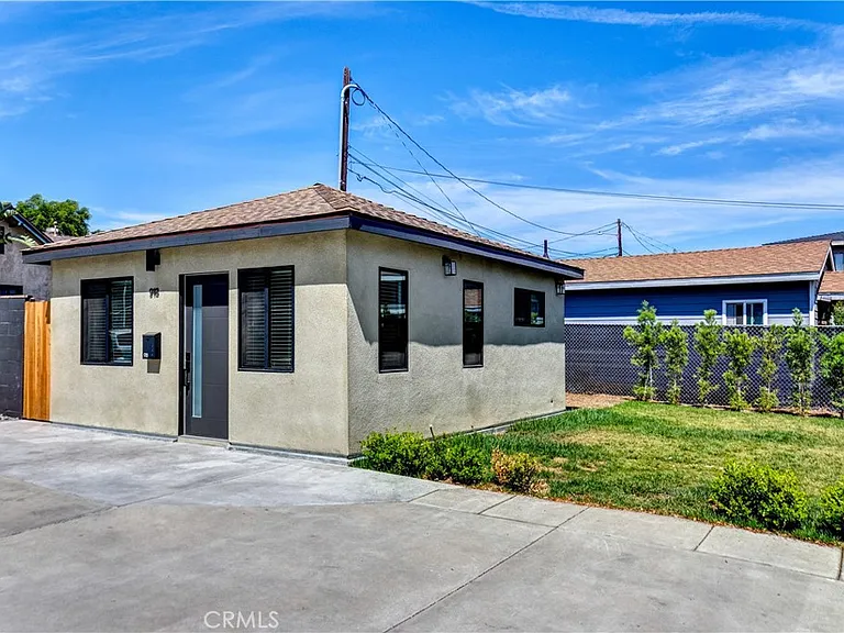 918 N Enid Ave — Photo 4