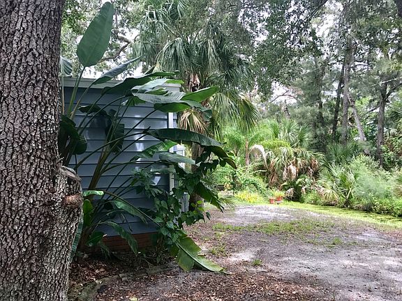 3rd image of 1386 Indian Oaks Blvd