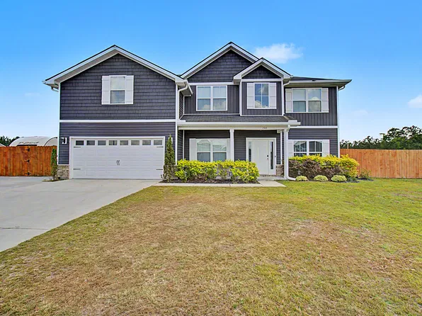 206 Farnsworth Trl, Hinesville, GA 31313