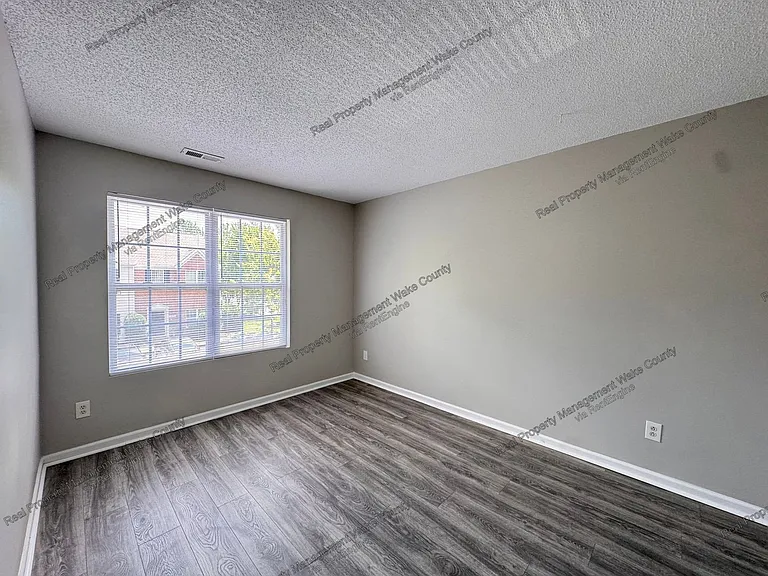 424 Alero Rd — Photo 6
