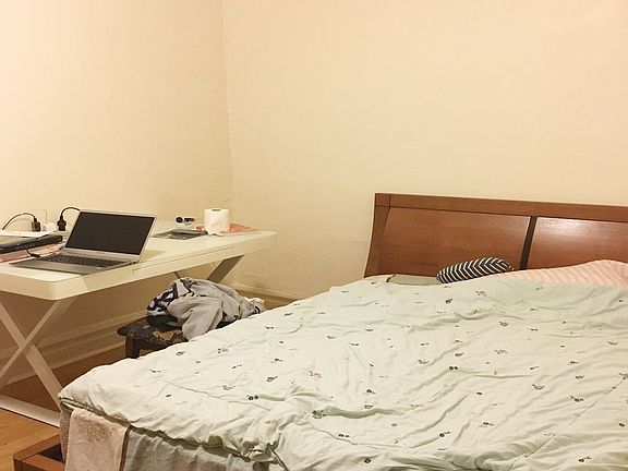 5th image of 55 W 35th St APT 5