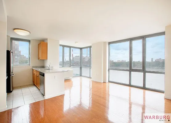 Rented by Warburg | media 23