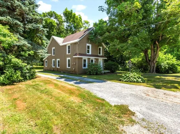 3530 VT Route 346, Pownal, VT 05261