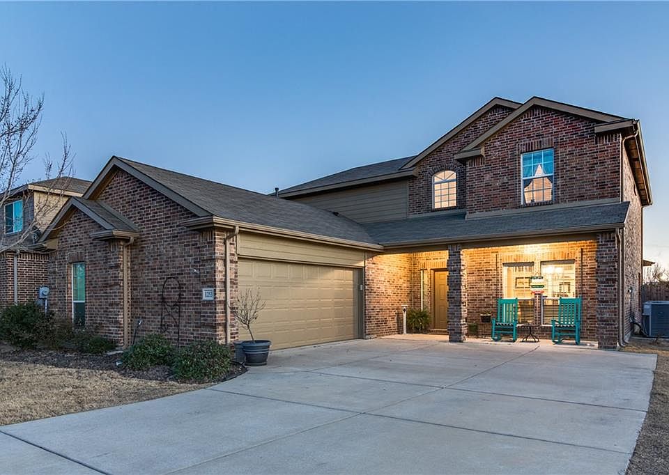 1st image of 1253 Waters Edge Dr