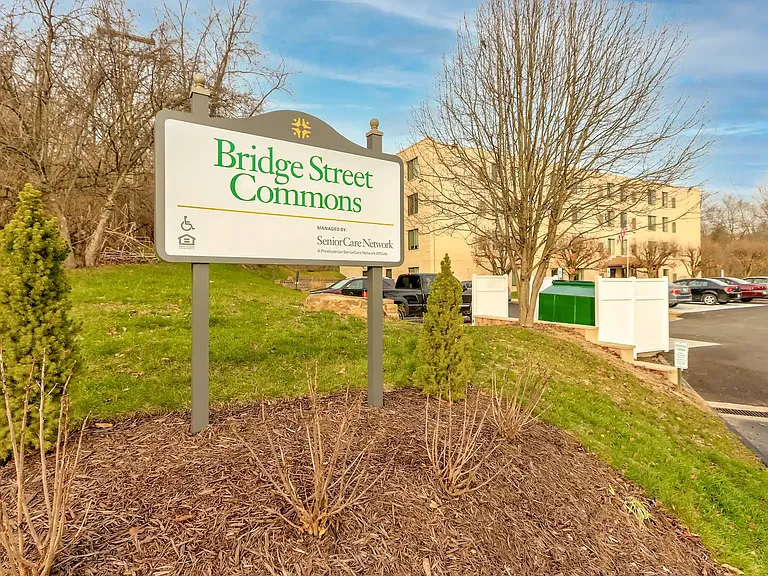 Bridge Street Commons — Photo 19