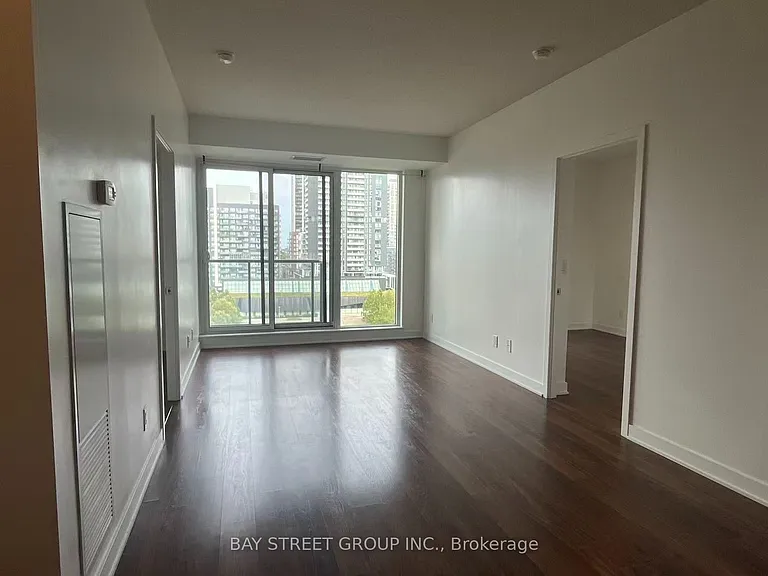 260 Sackville St #909 — Photo 4
