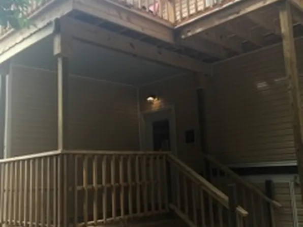 208 1/2 West Washington Street