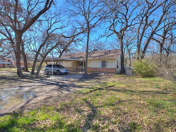 2nd image of 611 Pleasant Hills Dr