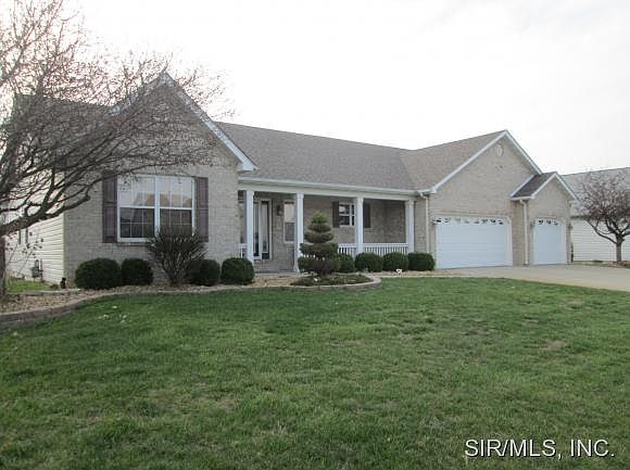 1st image of 153 Emerald Way W