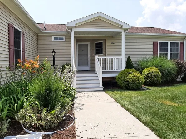 5006 Green St, Middleboro, MA 02346