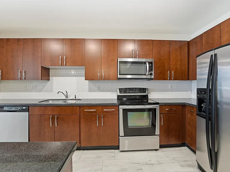 300 S Australian Ave #919 — Photo 7