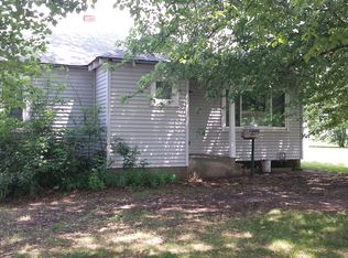209 S Division St, Hamlet, IN 46532