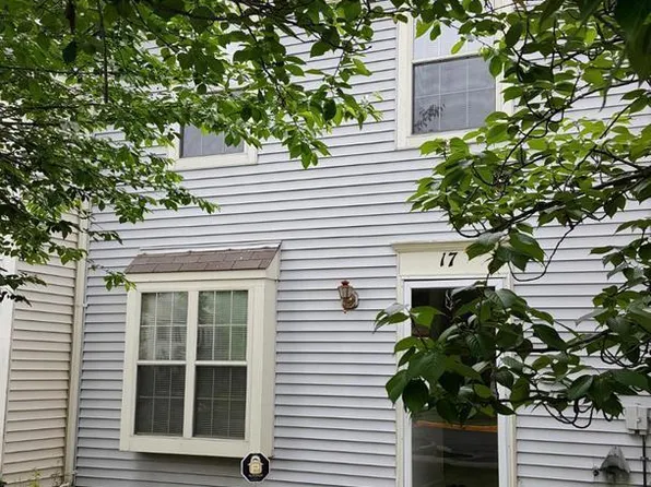 17 Riverside Run Dr, Indian Head, MD 20640