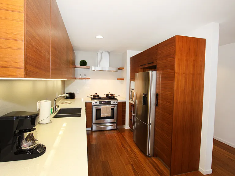 Waves MDR Apartments — Photo 11