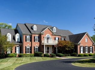 10 Lochview Ln, Phoenixville, PA 19460