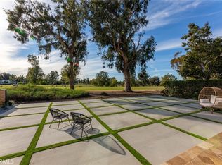 4325 N Country Club Ln, Long Beach, CA 90807