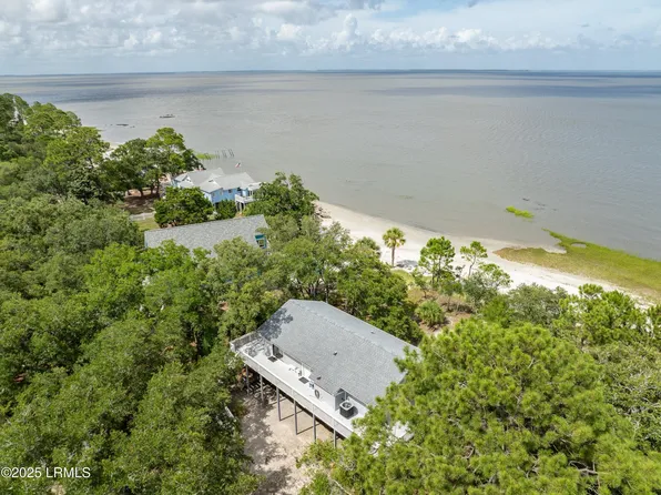 185 Sea Pines Dr, Saint Helena Island, SC 29920