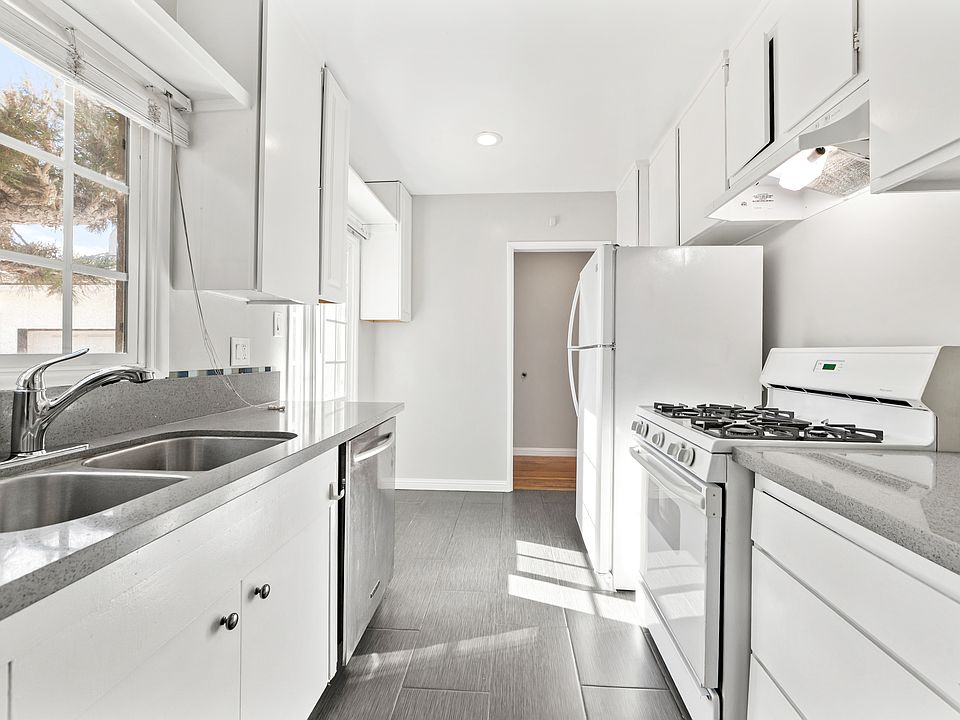 1st image of 1217 W 187th Pl