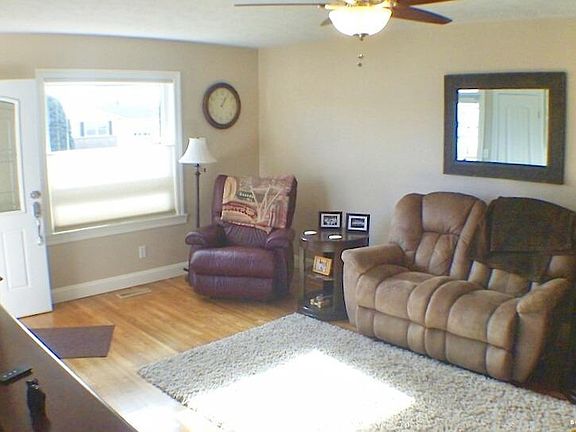 2nd image of 739 Albert Ave