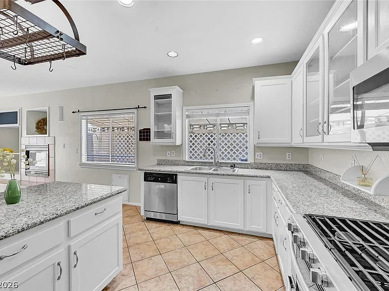 8963 Crystal Lagoon Ct — Photo 26