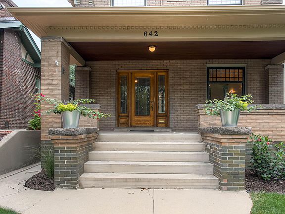 3rd image of 642 N Corona St