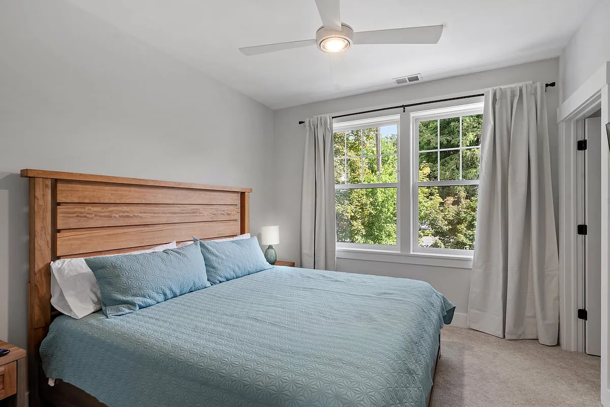 1 bed, 900 sqft, $3,000 — Photo 3