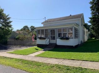 2668 Lincoln St, Weedsport, NY 13166