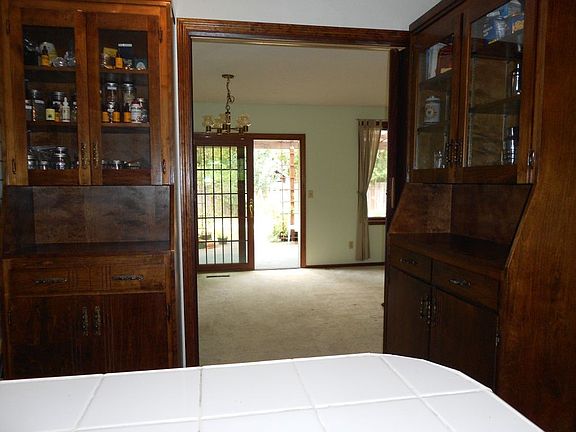 kitchen to dining
