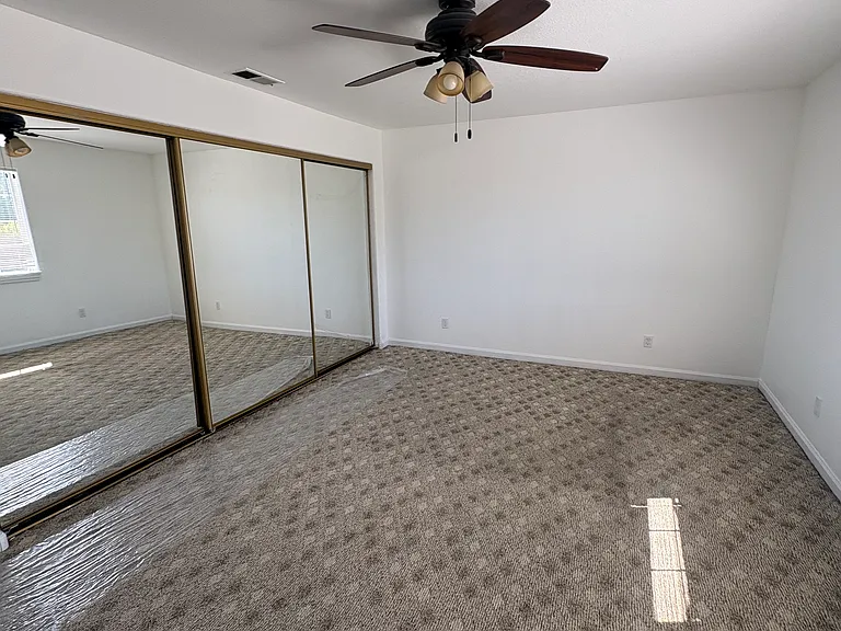 632 Serenade Ct — Photo 6