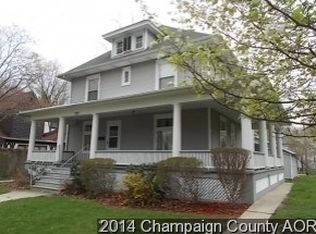 323 E Locust St, Watseka, IL 60970