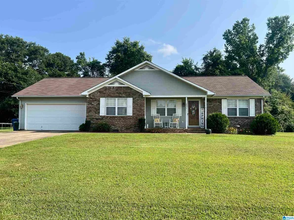 251 Camryn Cir, Anniston, AL 36207