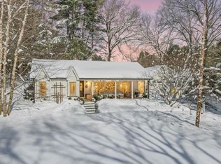 29 Bridge St, Medfield, MA 02052