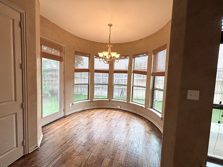 7005 Kenswick Dr — Photo 15