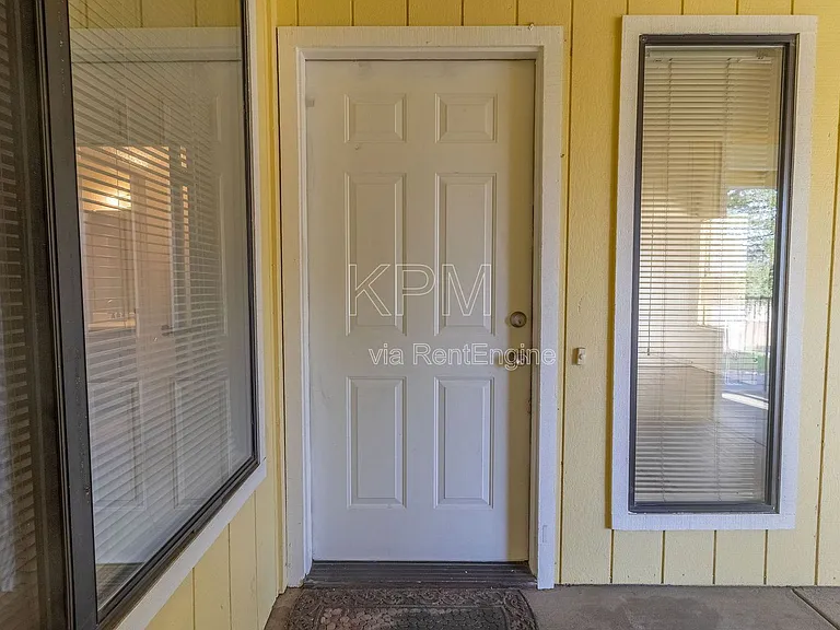 1311 W Century Blvd #42 — Photo 3