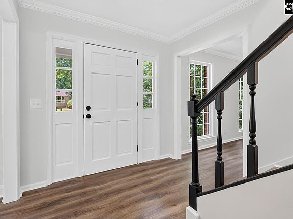 4th image of 1328 Country Squire Dr