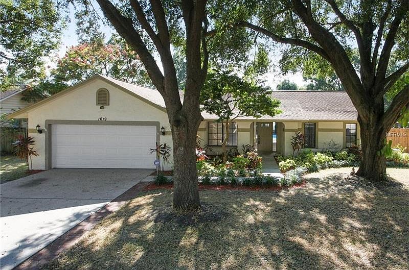 1st image of 1619 Shady Leaf Dr